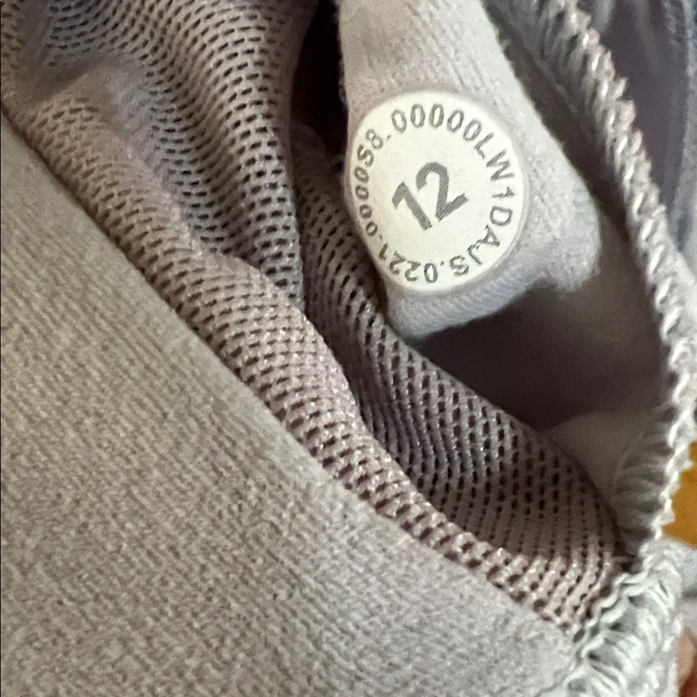 Lululemon Athletica Blue and Gray Floral Crop Top with Built-in Bra - Picture 4 of 8